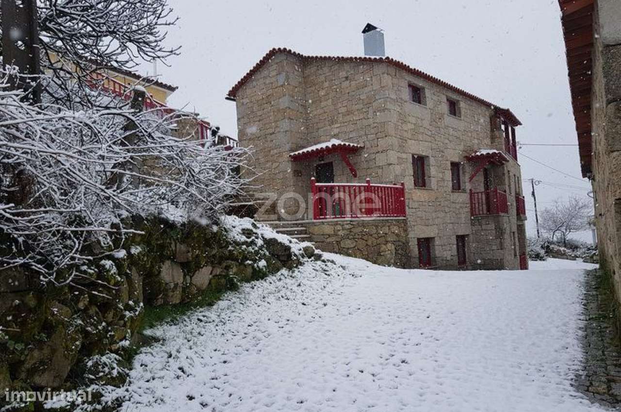 Complexo De Alojamento Turistico Na Serra Da Estrela