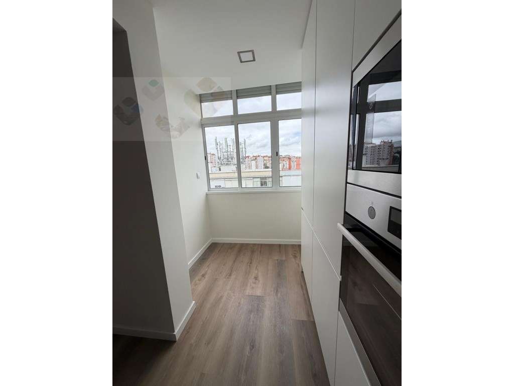 Apartamento T3 Venda Lisboa-14