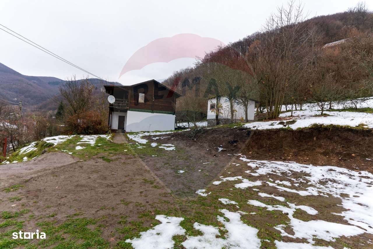 Casă de vanzare,Sacaramb jud. Hunedoara - Imagine principală: 4/20