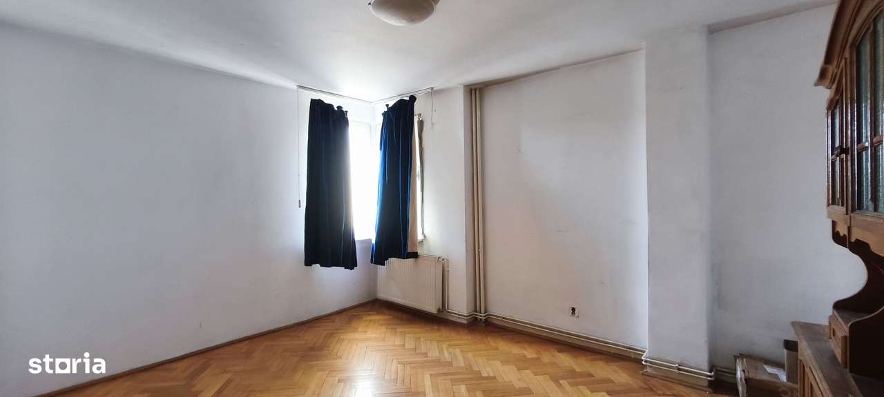 Ap. ultracentral, 4 camere, 2 bai, lift, bloc 1992 - Imagine principală: 5/11