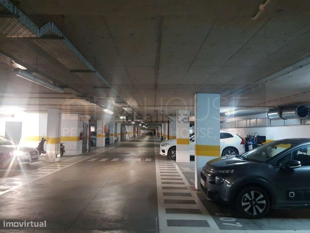 Apartamento T0+1 Avenidas Novas, Lisboa-18