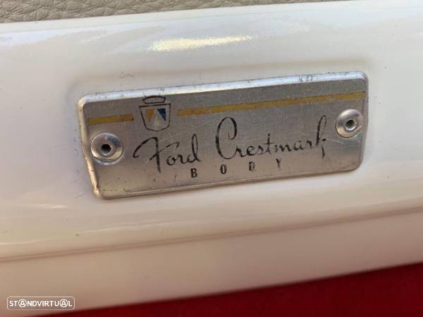 Ford Thunderbird - 21