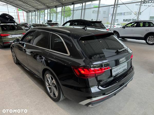 Audi A4 35 TFSI mHEV S Line S tronic - 8