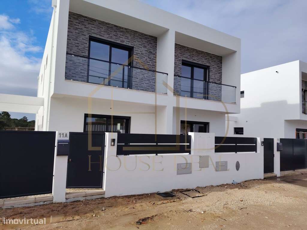 Moradia T3 Com Pergola Pinhal Do General Fernao Ferro