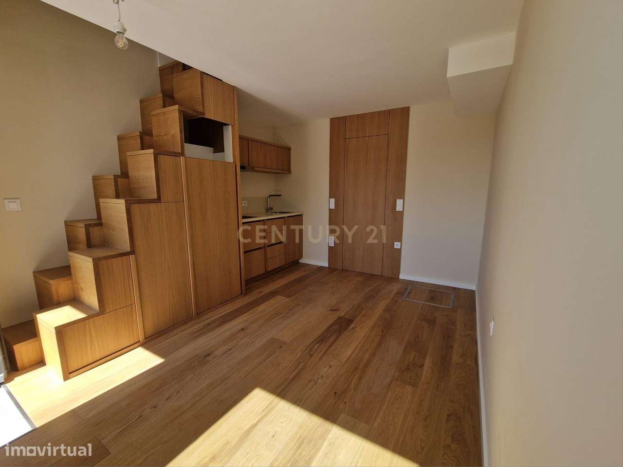 Moradia T2 Novo - Largo da Fontinha Centro Porto - Grande imagem: 3/28