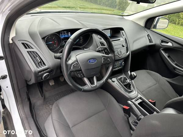 Ford Focus 1.5 TDCi Trend - 16