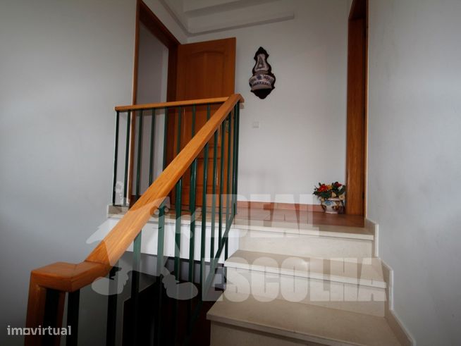 MORADIA V4 ALVOR 1200 000€-52