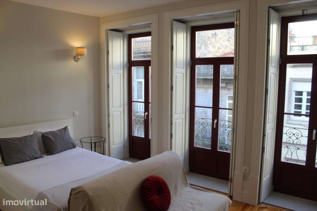 Apartamento com 1 quartos - localizado em Santo Ildefonso Porto - Grande imagem: 3/7