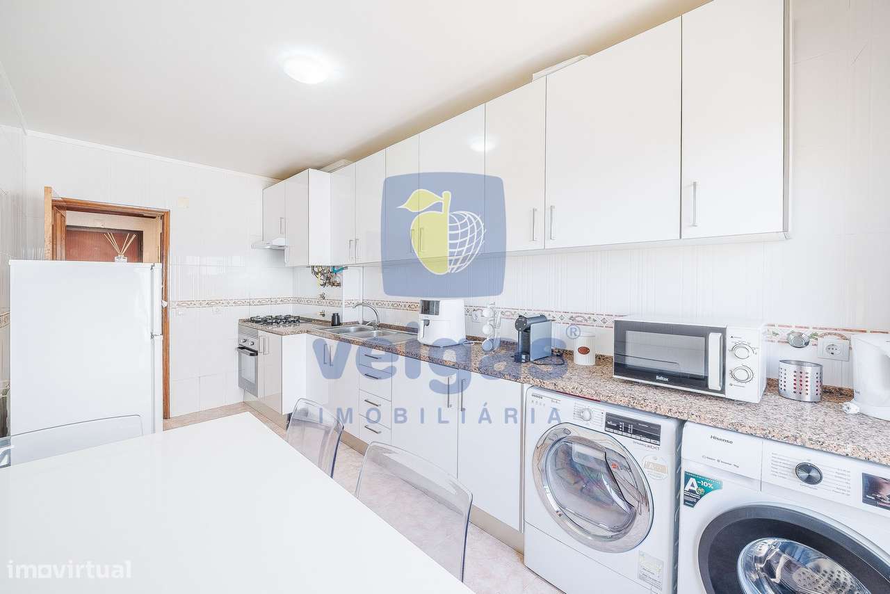 Apartamento T2 como novo, equipado e mobilado em Fitares-30