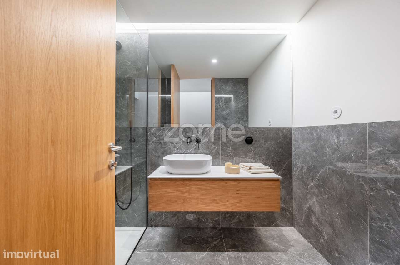Apartamento T3 duplex c/ terraço, Porto Art Square | Baixa do Porto-23