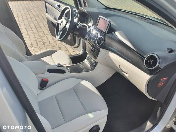 Mercedes-Benz Klasa B 200 CDI (BlueEFFICIENCY) 7G-DCT - 5