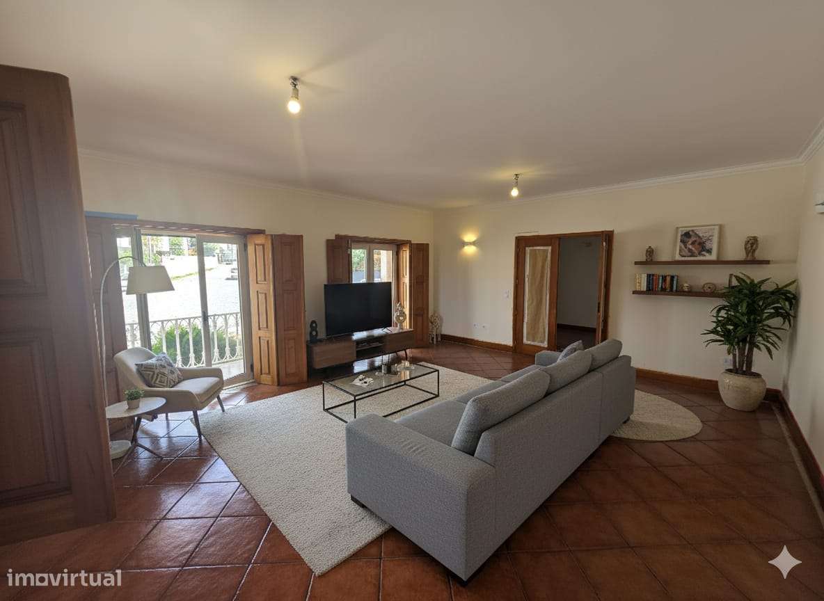 Vivenda com jardim no eixo Porto Braga - Grande imagem: 5/30