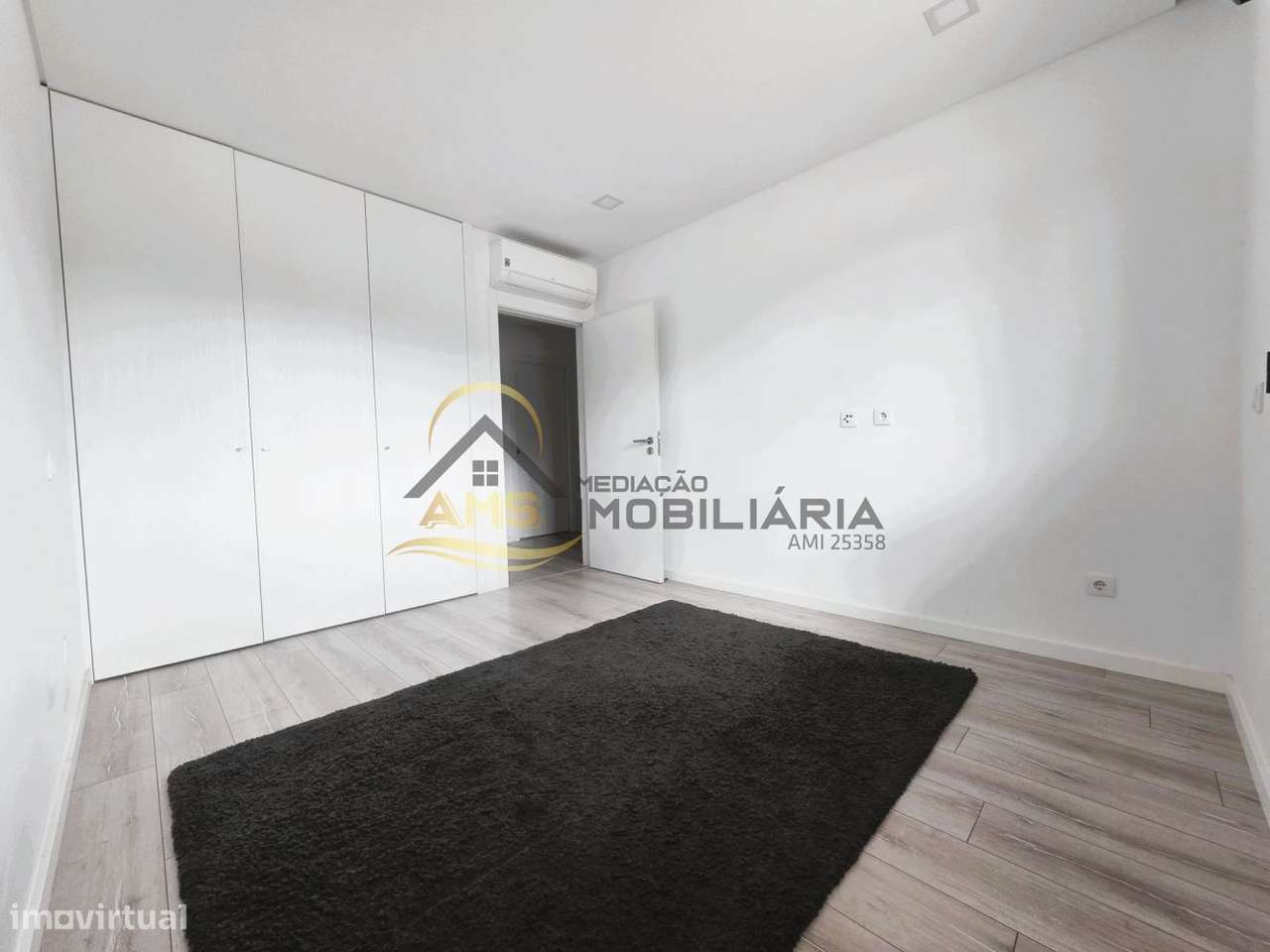 APARTAMENTO T3 COM TERRAÇO DE 186M²-30