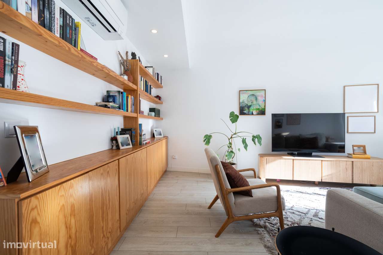 Apartamento T3 Remodelado com Master Suite e Estacionamento – Amoreira - Grande imagem: 5/43