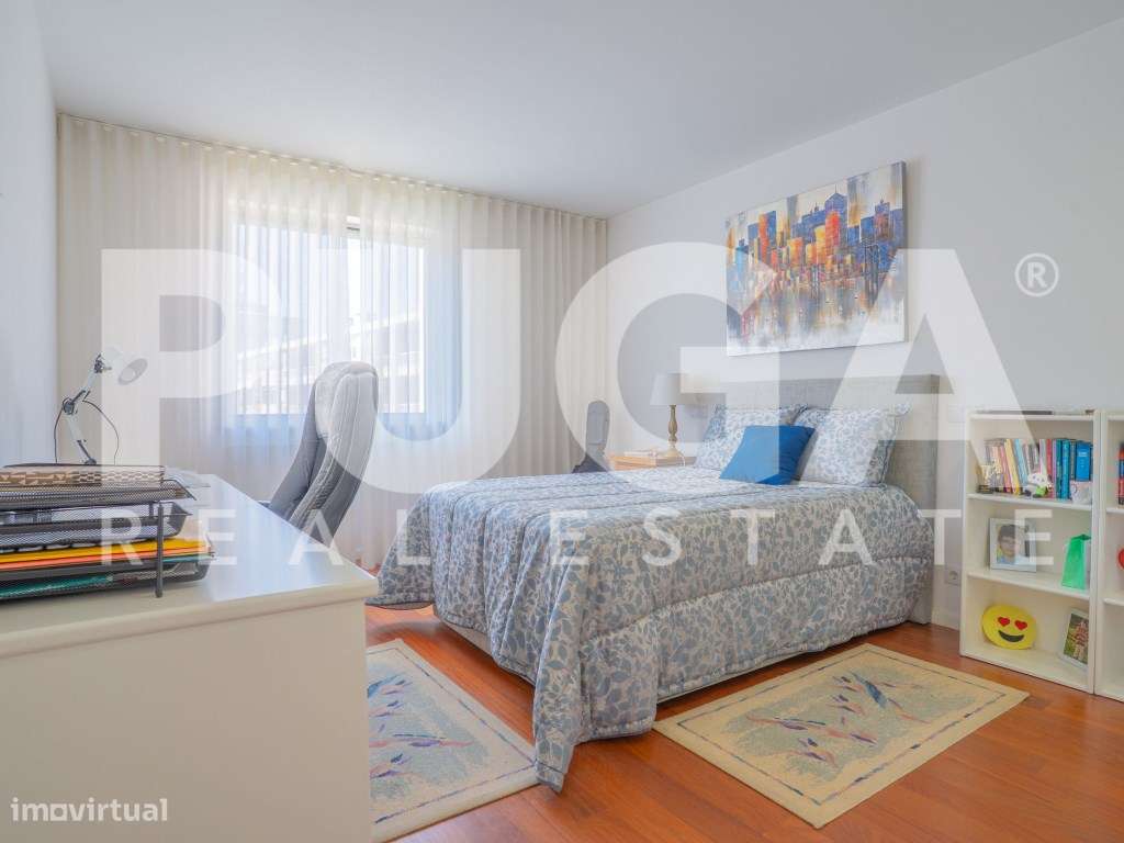 Apartamento de Prestígio na Praça Velásquez - Porto-19
