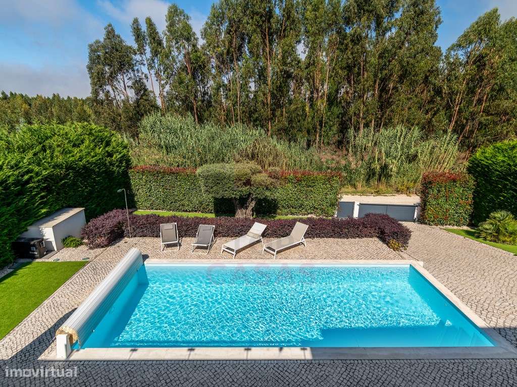 Moradia Contemporânea no Nadadouro com Piscina Aquecida, Bungalow I...-10