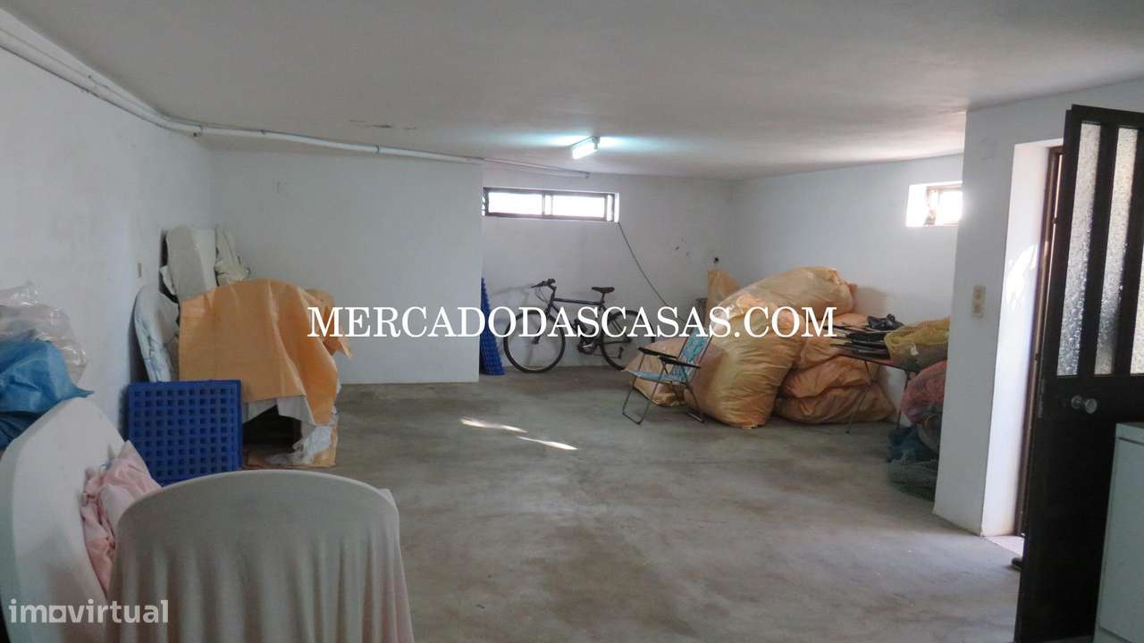 Moradia Isolada T3 em Fiães-11