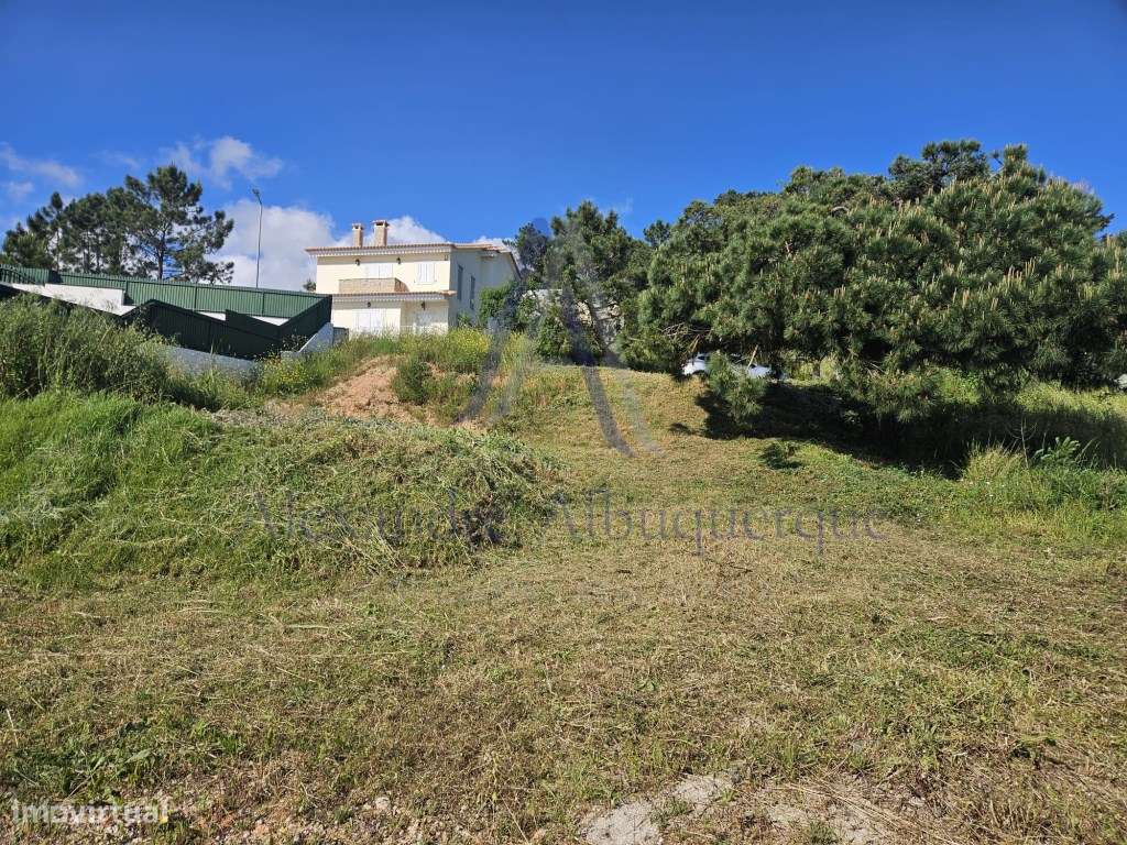 Lote de terreno com projeto aprovado em zona central - Grande imagem: 3/5