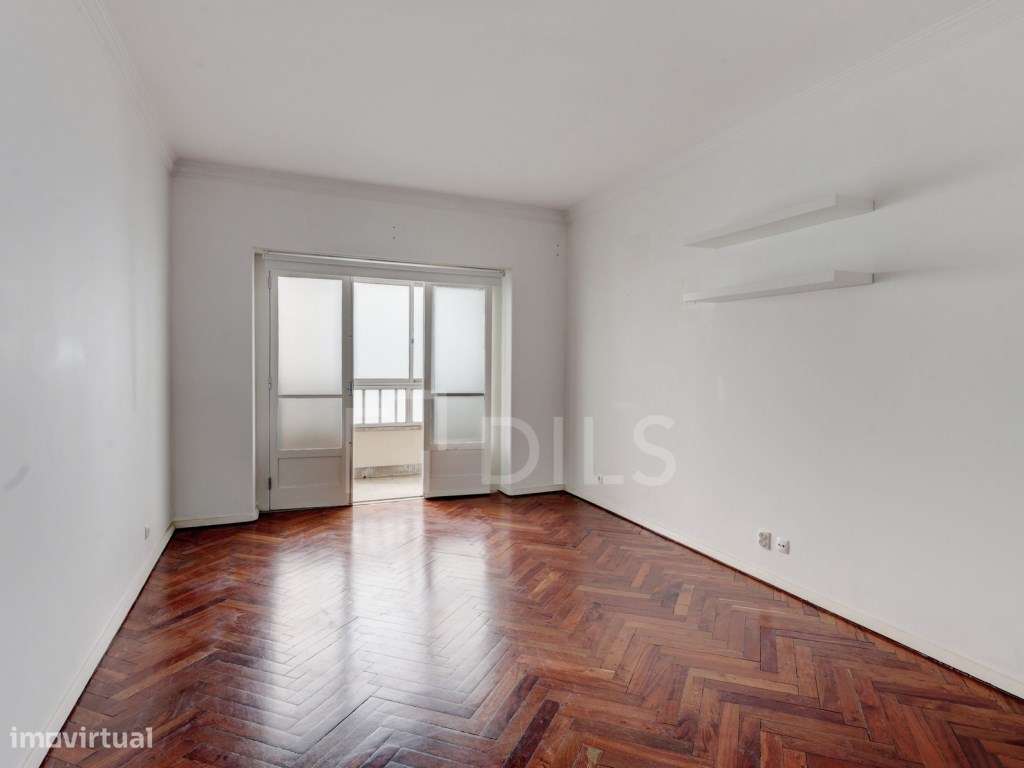 Apartamento T2 com terraço na Luciano Cordeiro, Lisboa - Grande imagem: 4/25