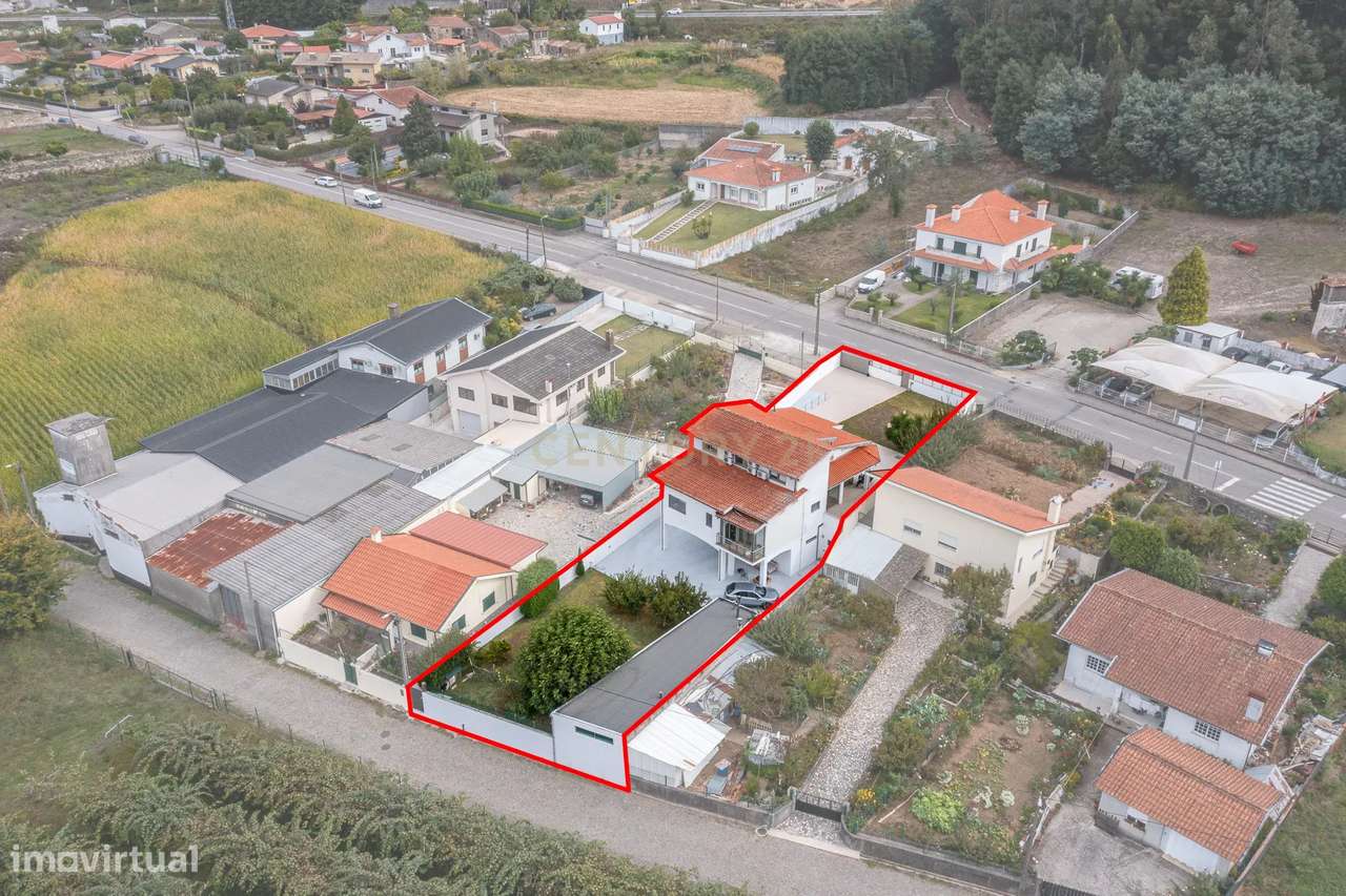 Moradia T4 - Vila de Cucujães - Oliveira de Azeméis-50