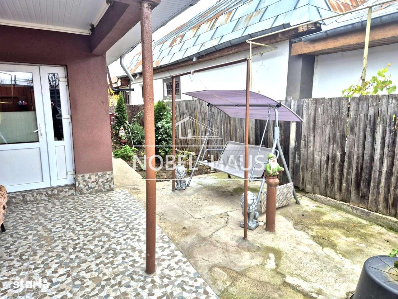 Casa si teren, central Barlad, str Al Sahia-4