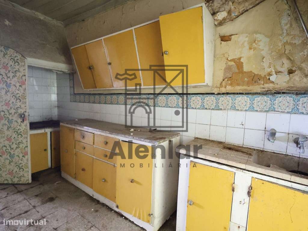 Oportunidade de Investimento no Centro Histórico de Alenquer - Bair...-15