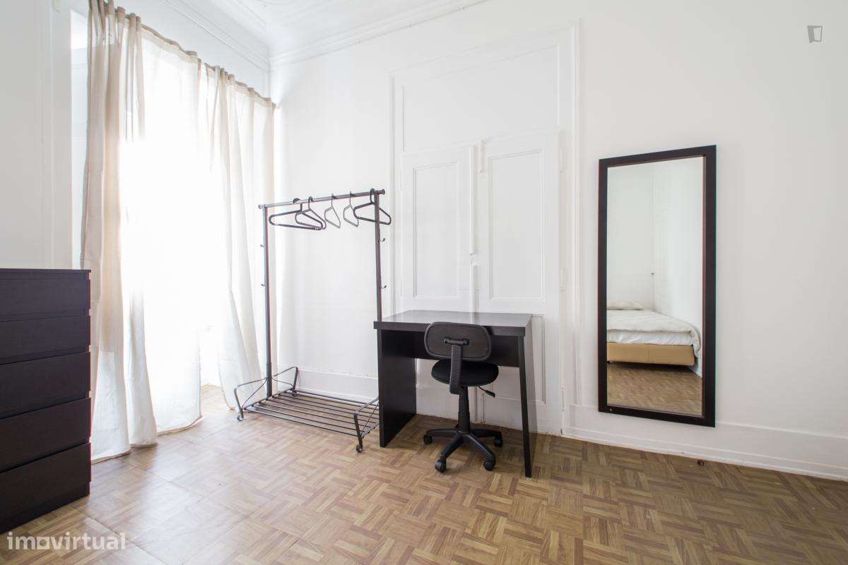 Quarto - localizado em Picoas Lisbon - Grande imagem: 5/6