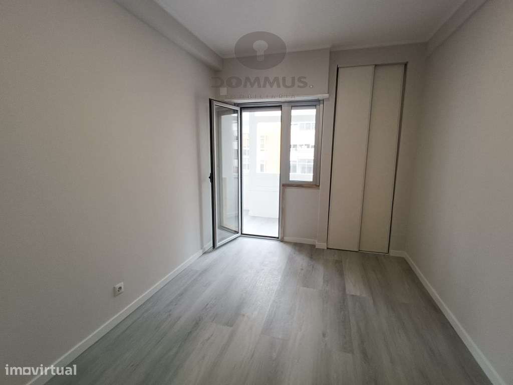 Apartamento T2 na Figueirinha ( Oeiras ) totalmente Remodelado-15