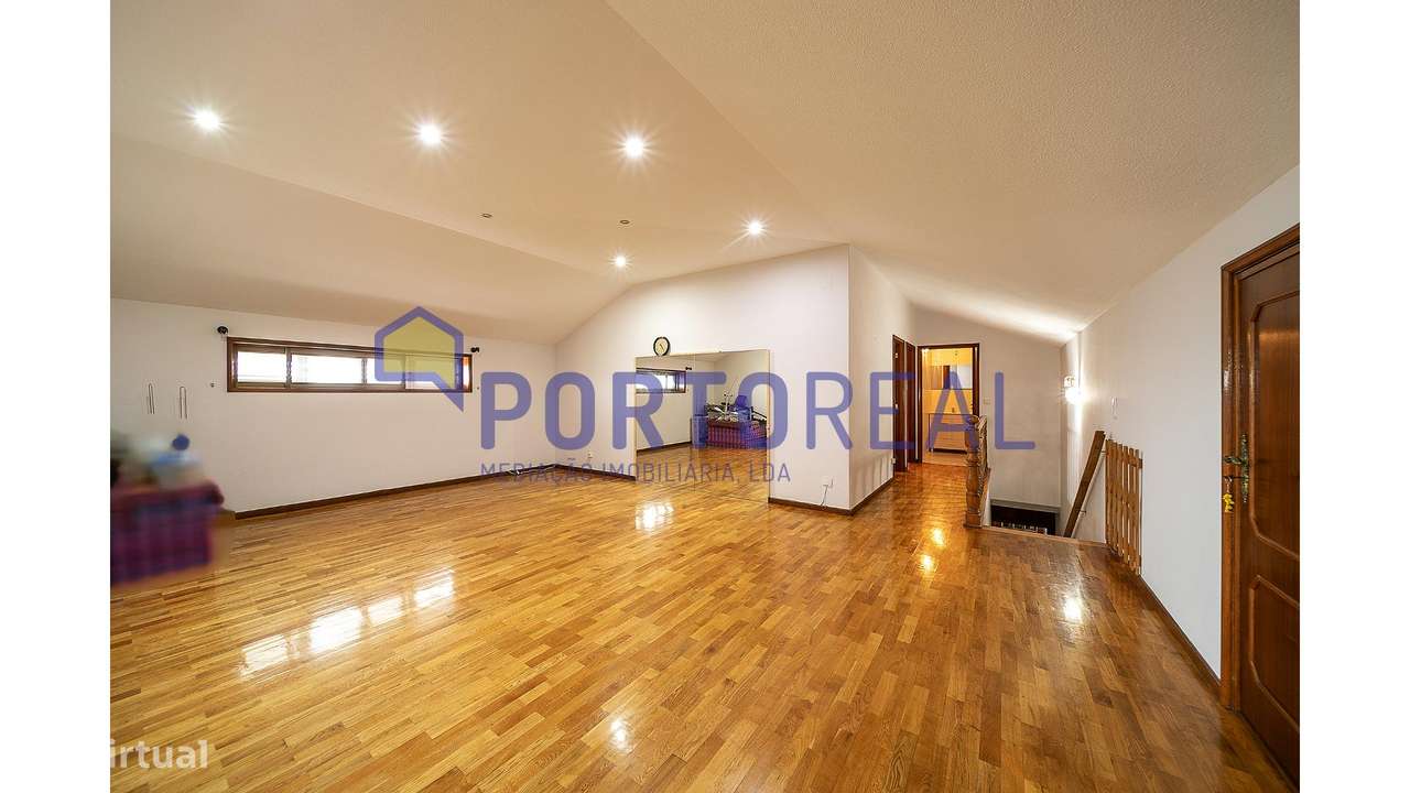 Moradia Isolada perto Praia Granja-23