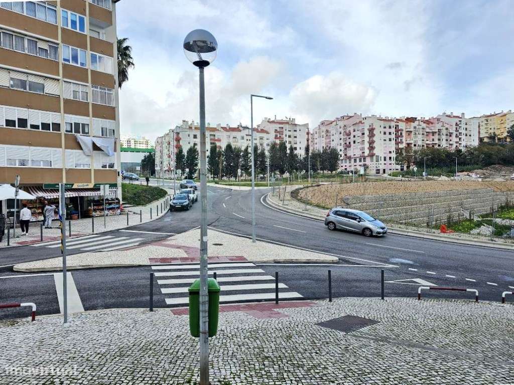 Espaçoso apartamento T3 na Ramada, Odivelas-48