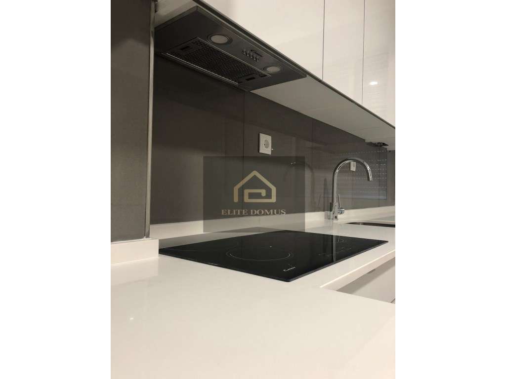 T2 Totalmente Remodelado - Parede, Cascais!-18