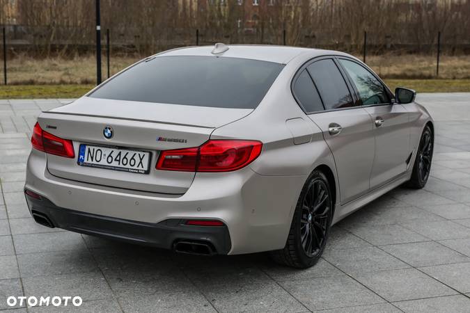 BMW Seria 5 M550i xDrive sport - 6