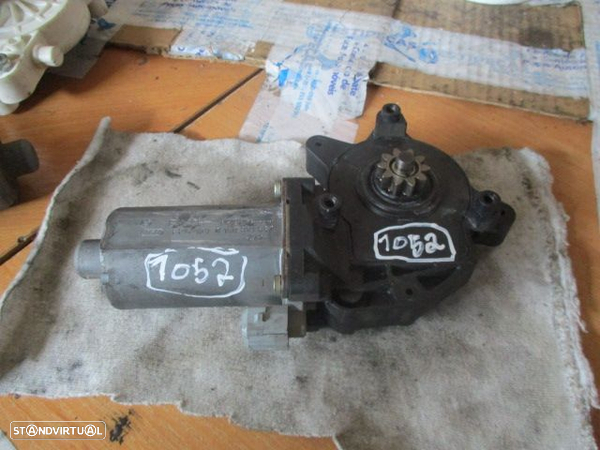 Motor Elevador Vidro 0130821667 CITROEN XSARA 1997 FE - 2