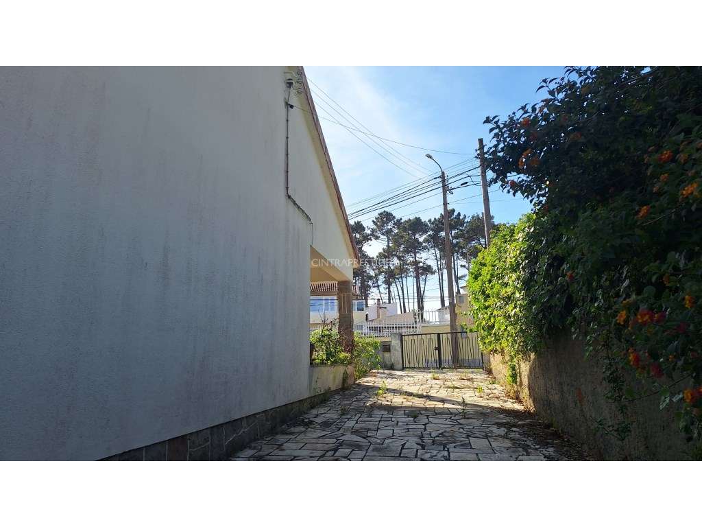 Moradia T3 no Mucifal, Colares, com terreno de 1165 m-20
