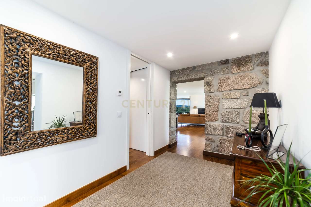 Moradia de Traça Senhorial em Tábua - Grande imagem: 4/29