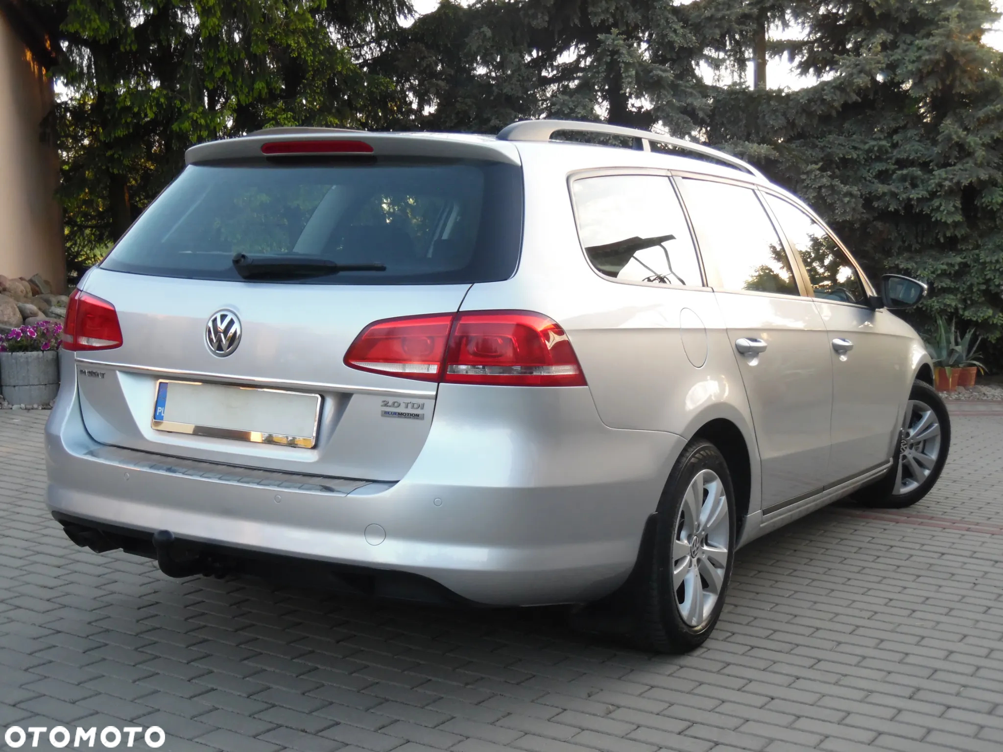 Volkswagen Passat - 4