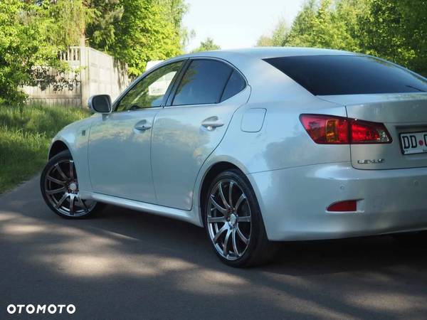 Lexus IS 220 D F Sport - 39