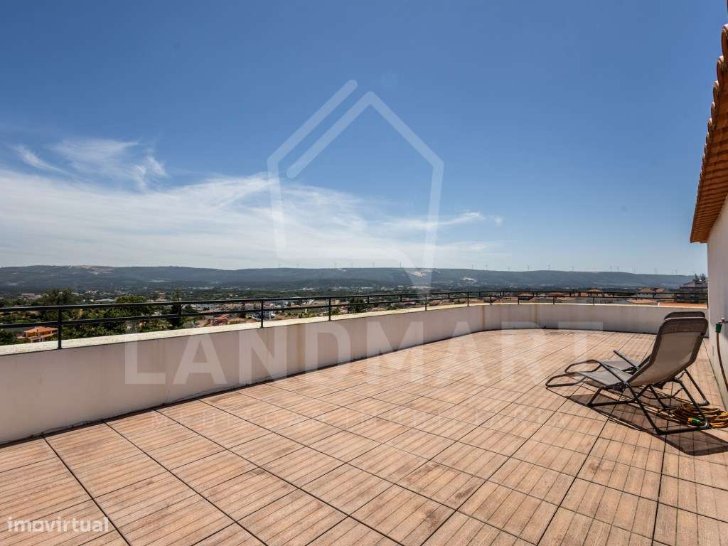 Apartamento T3 Duplex, Centro de Turquel-56