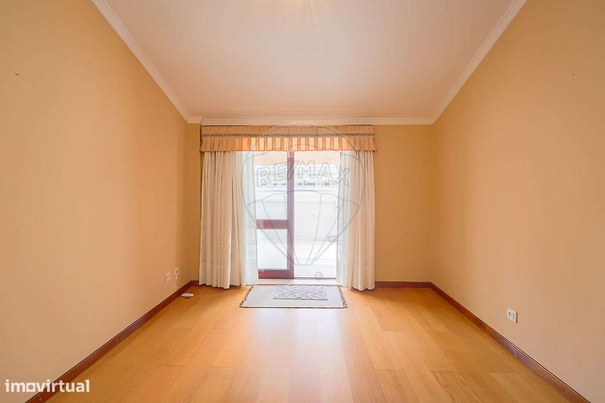 Apartamento T3 Duplex em São Bernardo-16