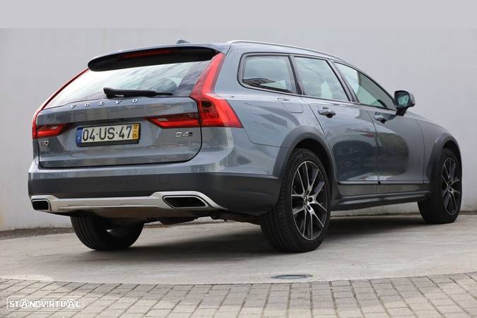 Volvo V90 Cross Country 2.0 D4 AWD Geartronic - 24