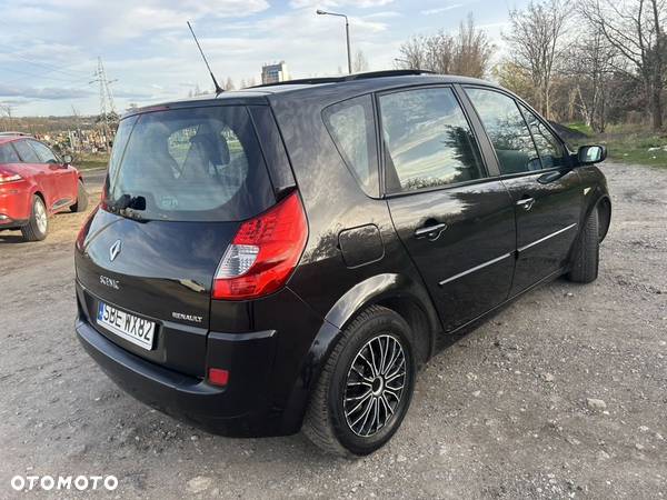 Renault Scenic 1.6 16V 110 Expression - 21