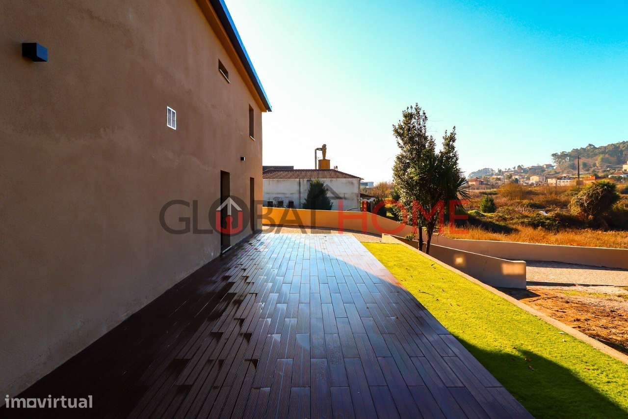 Moradia T3 Nova com 1000m² Terreno em Paços de Ferreira-11