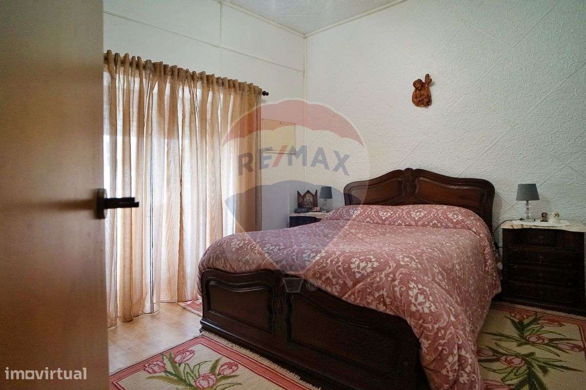 Moradia T4 para venda - Grande imagem: 2/21