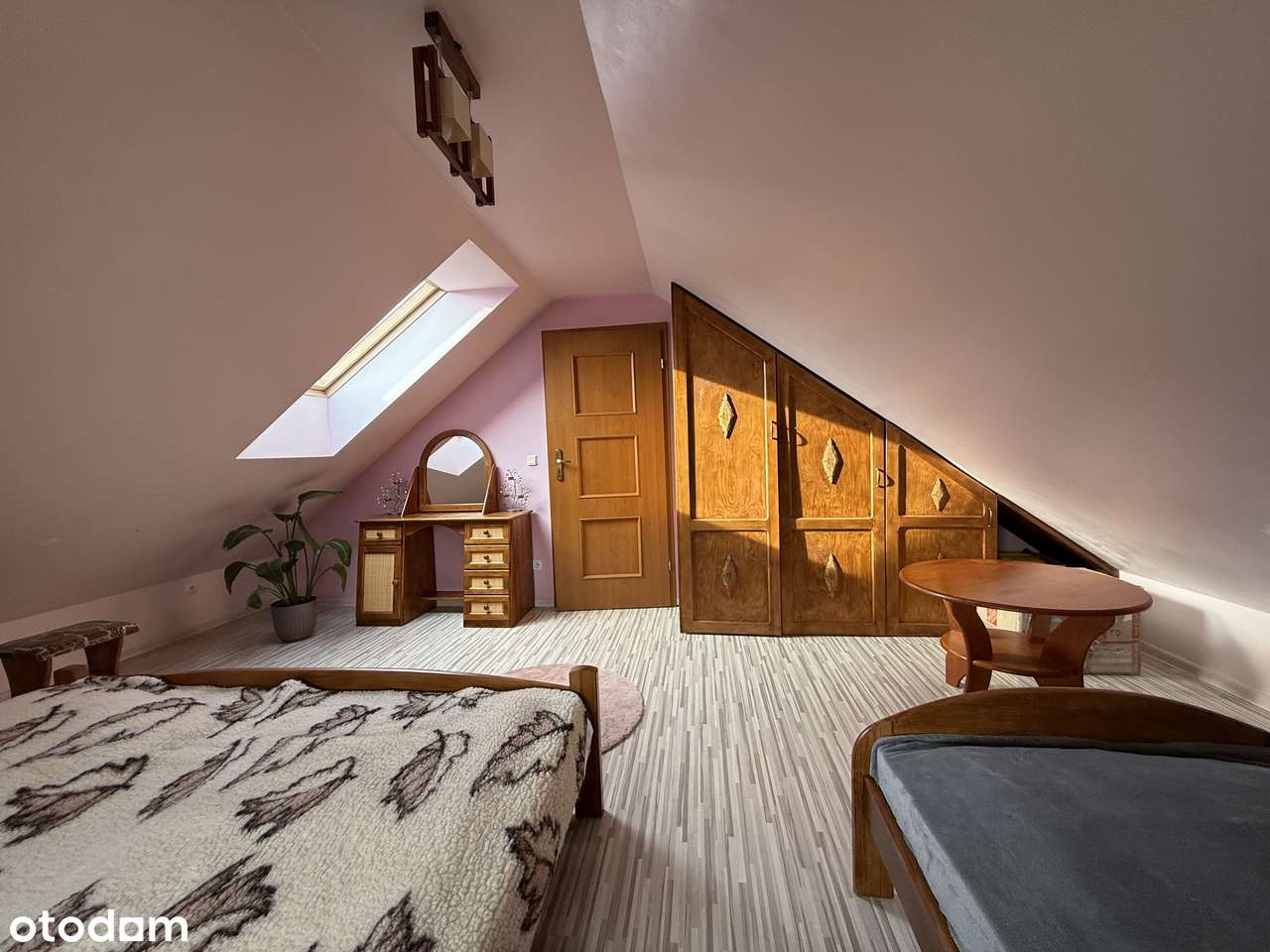 Dwupoziomowy apartament z kominkiem i parkingiem, 3 km. od Chochołowa.-7