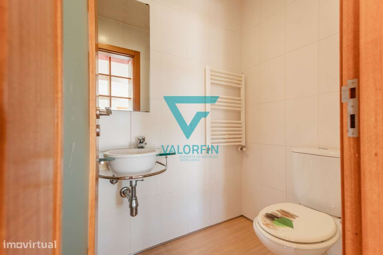 APARTAMENTO T3 com vista para o Mosteiro da Batalha-12