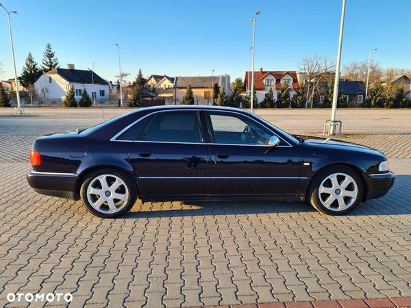 Audi S8 - 6