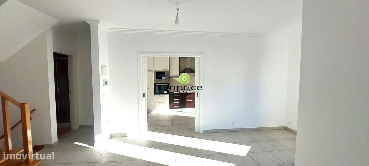ERICEIRA MORADIA 220m2 com garagem-7