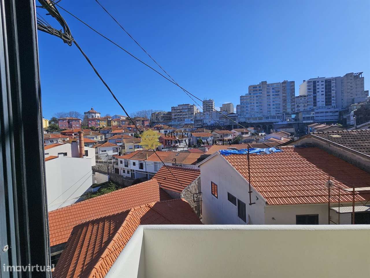 Moradia V2 Totalmente Remodelada próximo ao Jardim do Morro - V.N.G - Grande imagem: 2/13