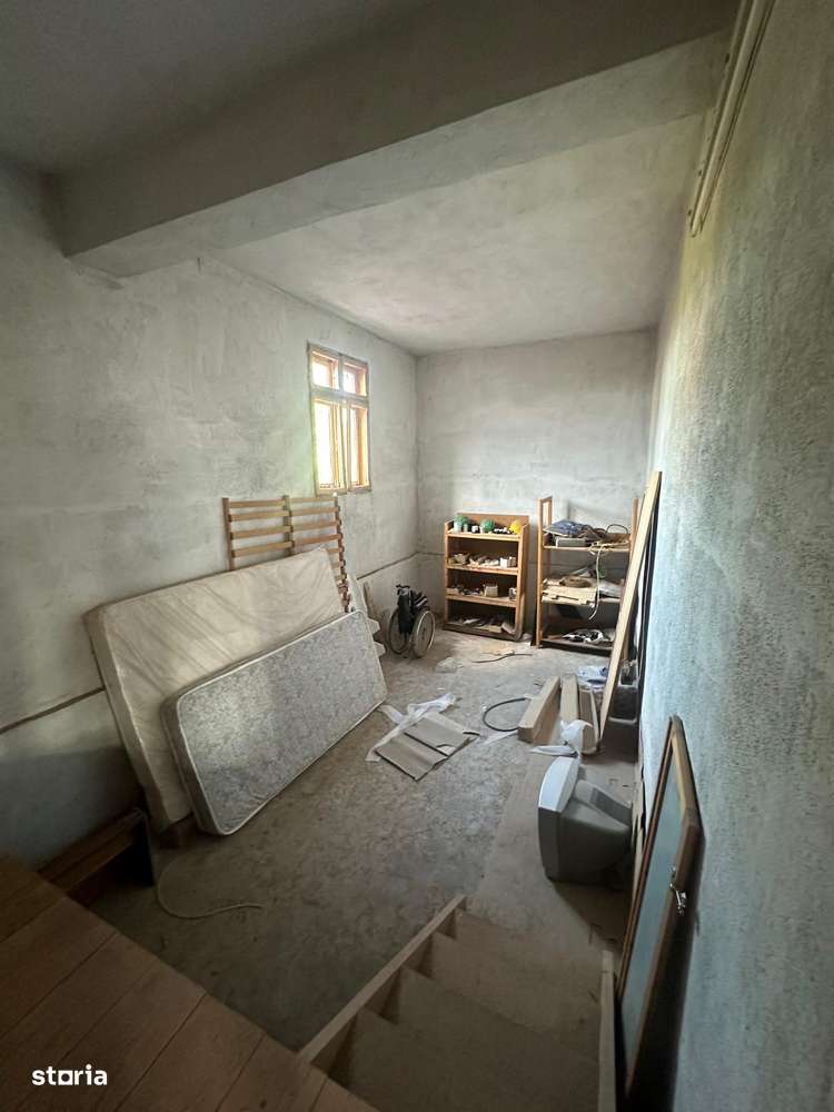 Casa/Hala 1000 mp p+1+m si cabana 130 mp, teren 977, 3 km  de Pitesti-7