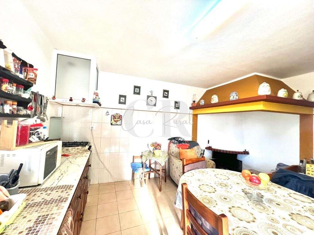 Excelente moradia térrea e independente com jardim em Arega - Figueiró-39